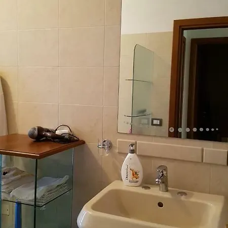 Casa Bianco アパート オストゥーニ